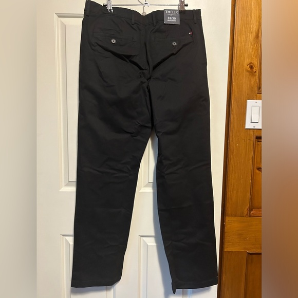 Men’s Tommy Hilfiger Stretch Regular Fit Pants - Picture 3 of 7
